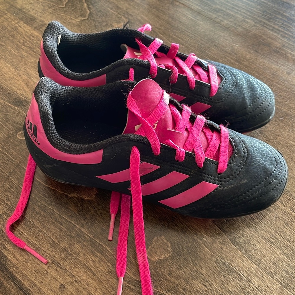 Girl’s soccer cleats